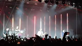 5SOS MYT Stockholm - Youngblood