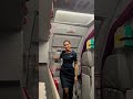 airbus 320 samolyoti eshigini yopish✈️ styuardessa flightattendant stewardessa стюардесса