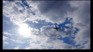 【4K】Panasonic FZ1000 太陽と青空と雲、飛行機のタイムラプス撮影 その1（2015年10月31日）