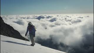 Rwenzori mountains hiking in Uganda #rwenzorihiking #visituganda #bujukuecotours #mountstanley