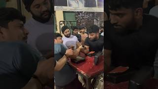 Arm wrestling 80kg🦍vs 70kg🦍#armwrestling #armwrestlingchallenge #practice #viral