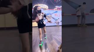 cute girl 😍 Skating skills will be required #skating #skills #shorts #youtubeshort