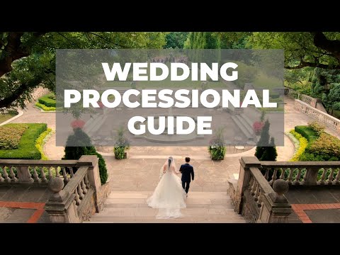 Does groom walk down the aisle?