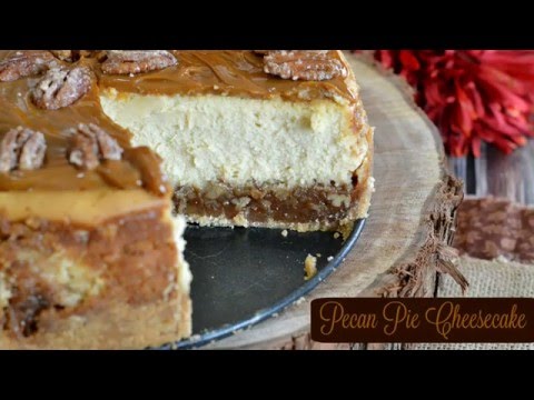How to Make a Pecan Pie Cheesecake: Dessert Recipes How to Make a Pecan Pie Cheesecake: Dessert Recipes