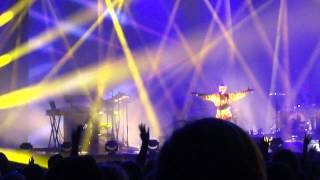 Robyn - Indestructible (live @ Tele2 Arena invigningen, Stockholm 24.08.2013)