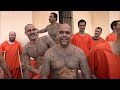 Racial segregation in San Quentin prison - Louis Theroux - Behind Bars - BBC