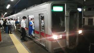 東武10050系  11656編成   区間準急 南栗橋行き発車、東武8000系  8575編成 西新井駅入線