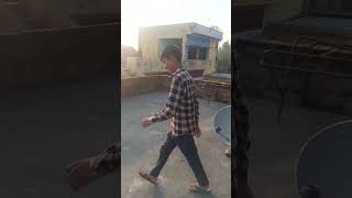 कोई था मेरे साथ में रोने को आईने में आईने में बैठा गुरुथा बस 😂 #short #video #video