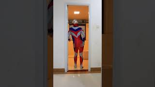 Falling while using the restroom #ultraman