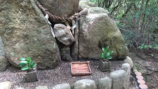 雨乞いの場所　越木岩神社