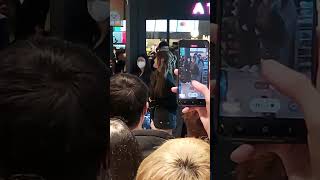 230312 여자친구(GFRIEND) 유주(YUJU) 용산 아이파크몰(IPARK MALL) 버스킹(Busking)(2/2)