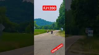 Yamaha FJ1200 full acceleration minus a very tired clutch.