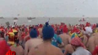 Raw Video: Belgian Swimmers Take New Year's Plunge