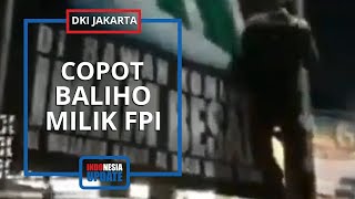 Viral Video Detik-detik Pria Berbaju Loreng Copot Baliho Rizieq Shihab, Pangdam: Itu Perintah Saya