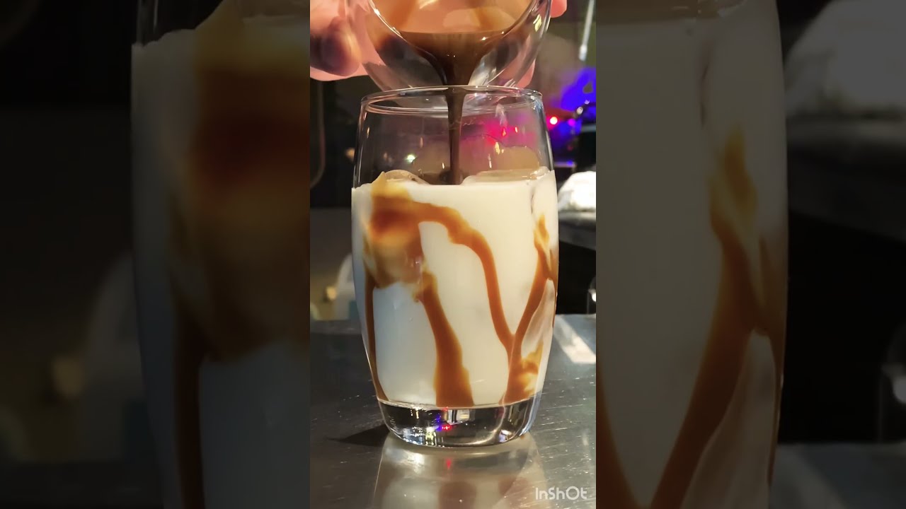 How To Make Ice caramel macchiato #coffee #coffeegram #coffeehouse #coffeelover #coffeefix #cafe