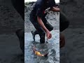 aksi super cepat tangkap kepiting hanya dengan tangan kosong