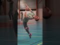 qui peut l’éteindre 🤷‍♂️ futsal skills celebration r1