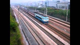 {CNR} Guangshen Line 1 train ( CRH1 )  vs Guangshen Line 3 train