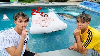 LITTLE SISTER WAKES UP IN SWIMMING POOL PRANK!