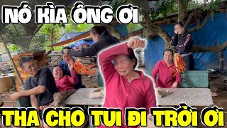 Dì Hương La Khàn Cổ Vì Chạm Mặt Với Con Nhện Đột Biến Của Hải Ka