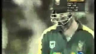 Shoaib Akhtar 3 wicket over against South Africa 360p