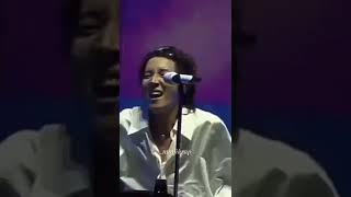 jhope reaction when armys singing "young wild & free"😭☺ |  #방탄소녀단 #bangtanboys #jhope #lollapalooza