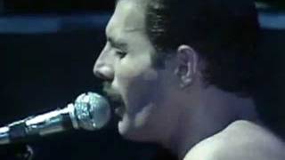 Queen - Bohemian Rhapsody (Live In Japan 1982)