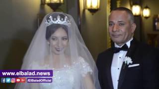 صدى البلد | أحمد موسى يبكي في زفاف ابنته «منة الله»
