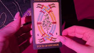 ASMR - Learning Tarot : Four of Swords (1/78) [Tapping, Whispering