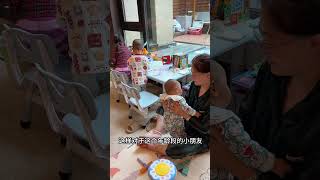 看着可爱的孩子们，感觉都不想走了 认真学习的孩子 日常vlog 亲子互动