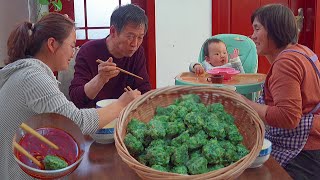 芥菜不做青团，加上面粉做成芥菜团子，蘸上辣子蒜水水，美滴很！【乡村的味道官方频道】