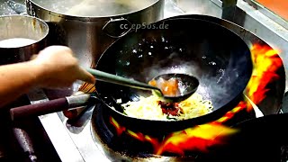 How to Cook Fried Noodles in Chinese Wok Properly.