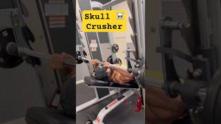 Skull Crushers..#ETAfitness #motivation #gymworkout #triceps #armsworkout