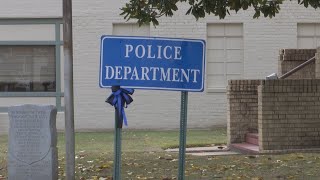 Citizens in Vivian, LA mourn the death of Officer Brock