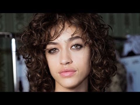 How are hazel eyes passed on?