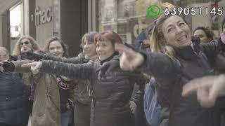 Broma Flashmob The Singing Ladies Dancing Queen