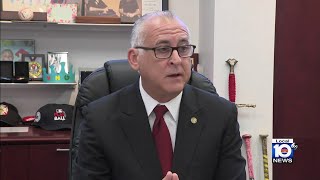 Hialeah mayor denies 911 dispatch problems