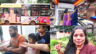 New Boutique Shop Inside a Bus in Nagercoil - பஸ்குள்ள ஒரு துணி கடை - Shopping Vlog