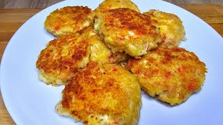 Die leckersten Schnitzel aus Käse und Krabbenstäbchen. Köstliches Abendessen. Rezept in 10 Minuten!