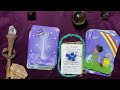 2024年2月6日LOVE IS THE EARTH CRYSTAL TAROT BY MELODY とHAPPY ORACLE STONE CARD　BY KREHAで今日を幸運に！