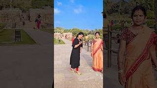 ସେ madam କଣ ଗୋଟେ ଭାବୁଛନ୍ତି 🤣 #viral #dance #odiavibes #newmusic #song #newsong #music #0disha #love