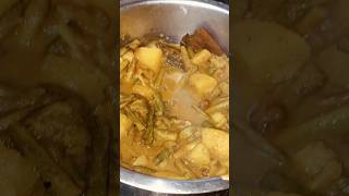 পাহাড়ি স্টাইলে কচুর লতি রান্না#recipe #bengalirecipe #pahari