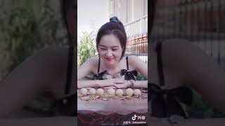 li xiaoye tiktok (please subscribe 😞😞)