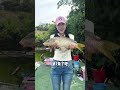 美女瞬間釣上紅紅的鯉魚！ 釣魚 fishing drama funny shorts