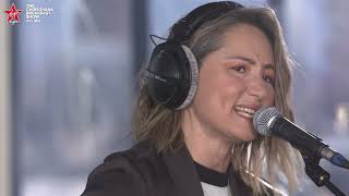 KT Tunstall - Dear Shadow  (Live on the Chris Evans Breakfast Show with Sky)