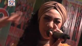 Pusing Pala Barbie - Novita Sari ( Official Music Video )