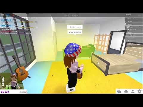 Playing Guitar In Bloxburg Roblox - YouTube