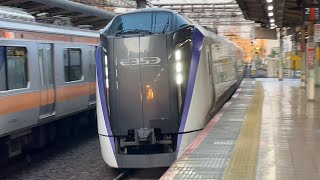 E353系S110編成が国分寺駅を通過するシーン