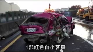 中山高車禍1死2傷沙拉油灑滿地--蘋果日報 20140531