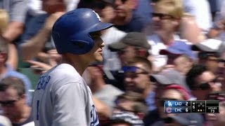 LAD@CHC: Seager plates Hernandez with sac fly in 6th